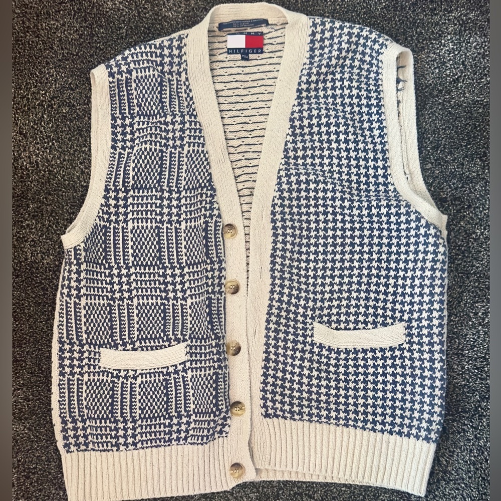 ❌SOLD❌ Tommy Hilfiger Gingham Sweater Vest